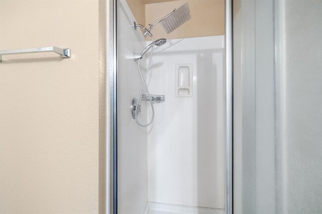 Building Photo - 2405 Kapalua Pl