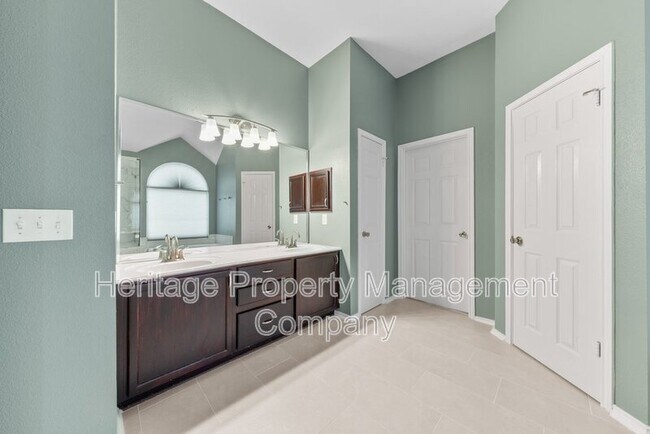Building Photo - 3102 Sable Crossing