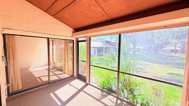 Building Photo - Beautiful 2bed/2ba Town Home in the Amazing Community of Fern Park!