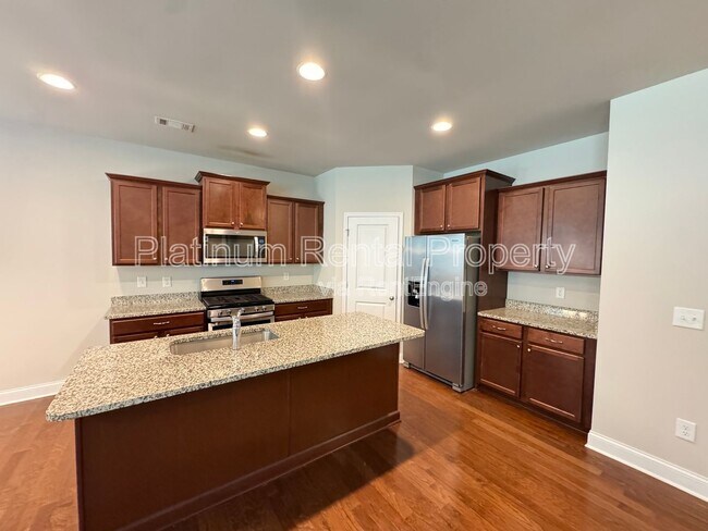 Building Photo - 5473 Cascade Ridge SW