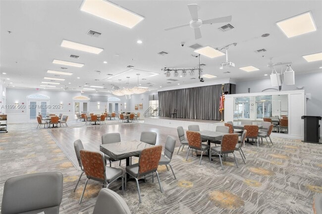 Building Photo - 15465 Lake Magnolia Pl