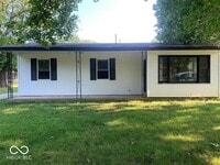 Building Photo - 555 Birch St