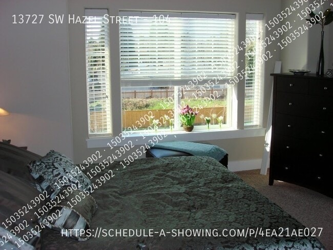 Building Photo - 13727 SW Hazel St