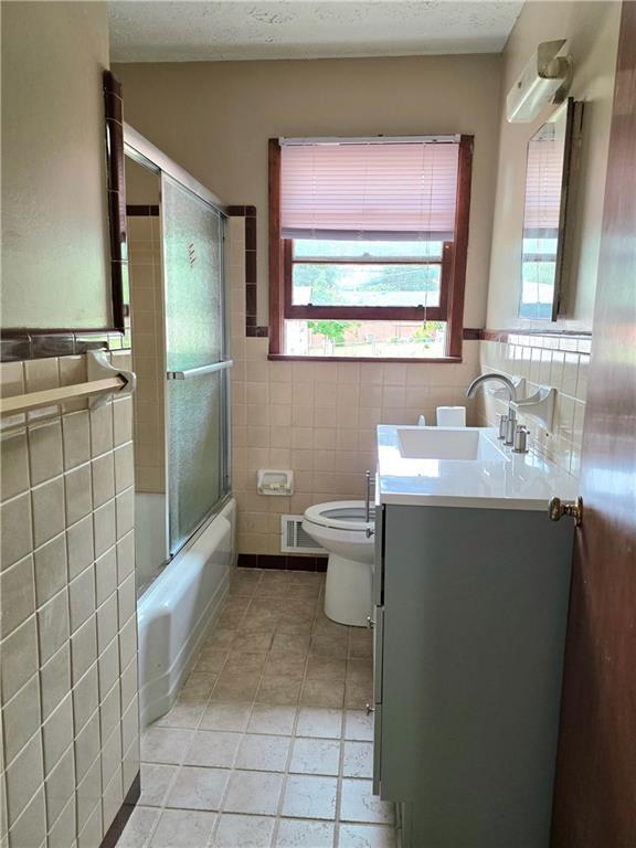 Building Photo - 421 Springside Dr