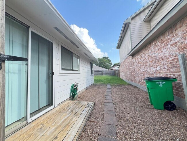 Building Photo - 12242 Westlock Dr