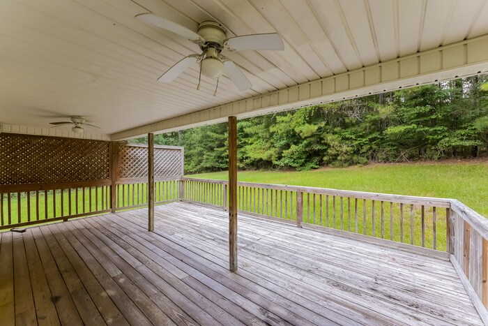 Building Photo - 2898 Zingara Rd NE