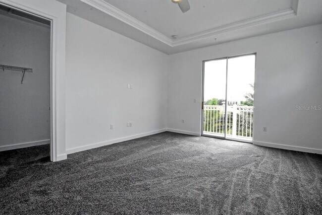 Building Photo - 1520 Lake George Dr