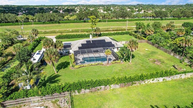 Building Photo - 8606 Arrowhead Dr