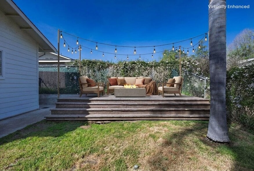 Building Photo - 988 Camino Caballo-