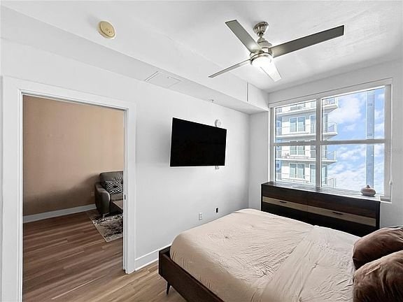 Building Photo - 1120 E Kennedy Blvd