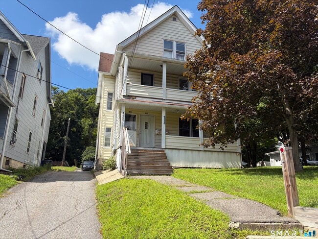 Building Photo - 393 Riverside Ave