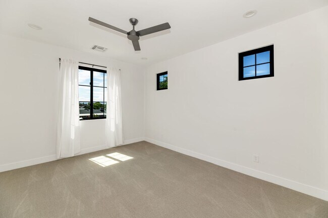 Building Photo - 4518 N 39th St