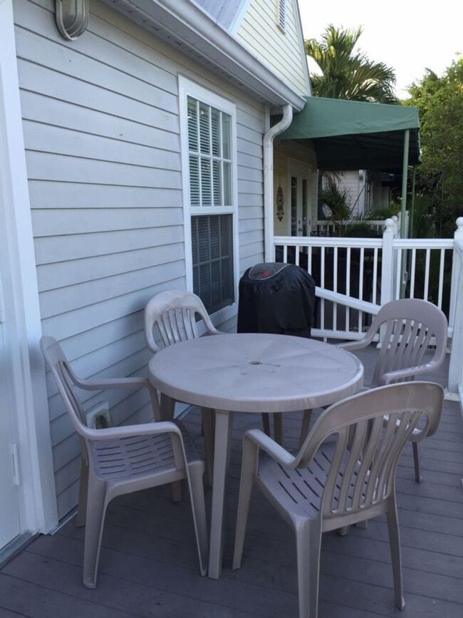 Building Photo - Rare Summer-Fall Rental Opportunity in the...