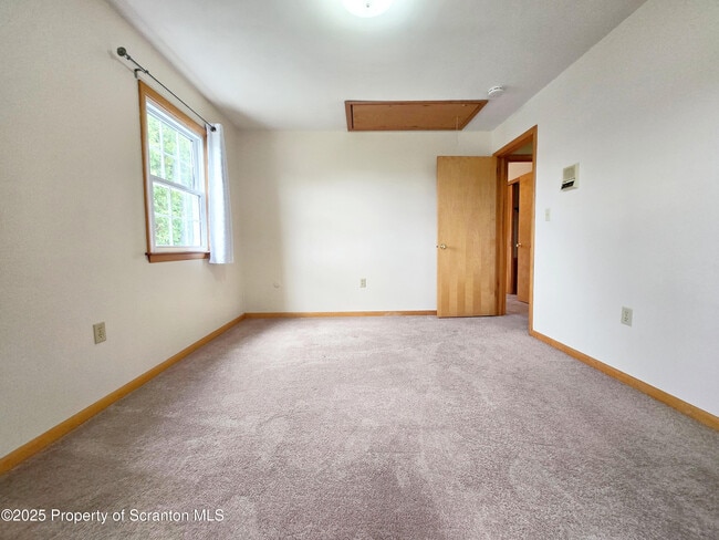 Building Photo - 925 Jessup Ave