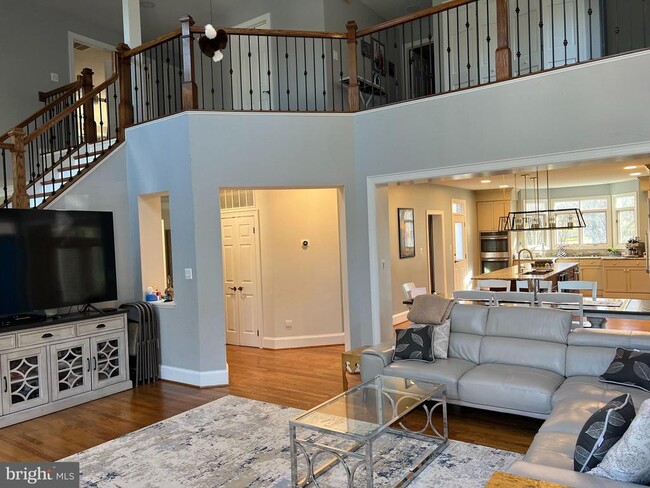 Building Photo - 9049 Holly Leaf Ln