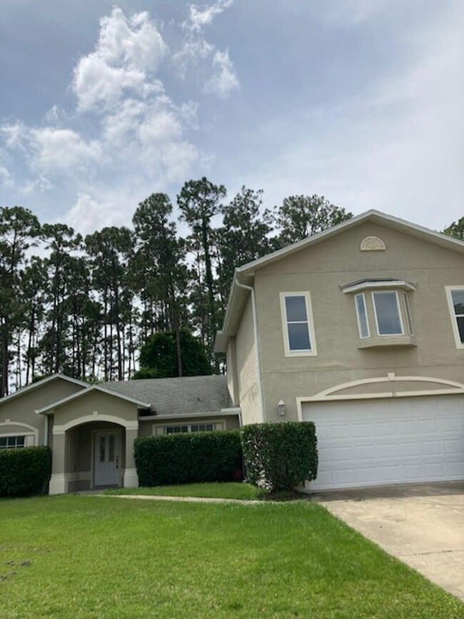 Building Photo - Beautiful 4/3/2 in desirable area! With Screened in porch