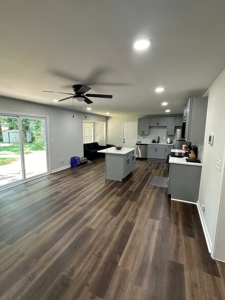 Building Photo - 2048 Quilt Ct