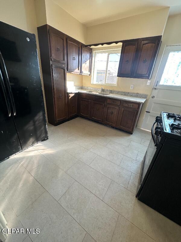 Building Photo - 3332 Mobile Ave