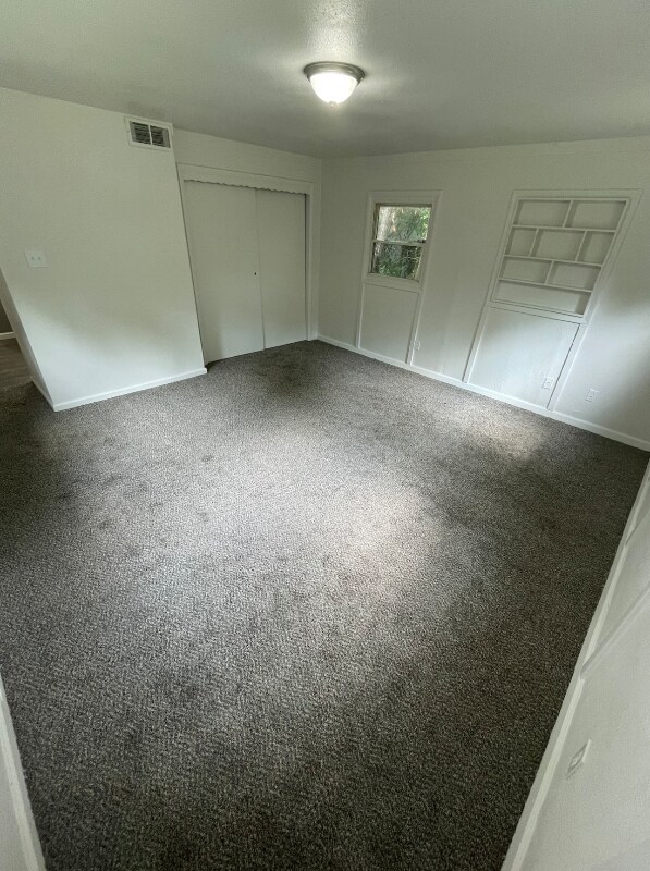 Building Photo - 740 St Martin Dr