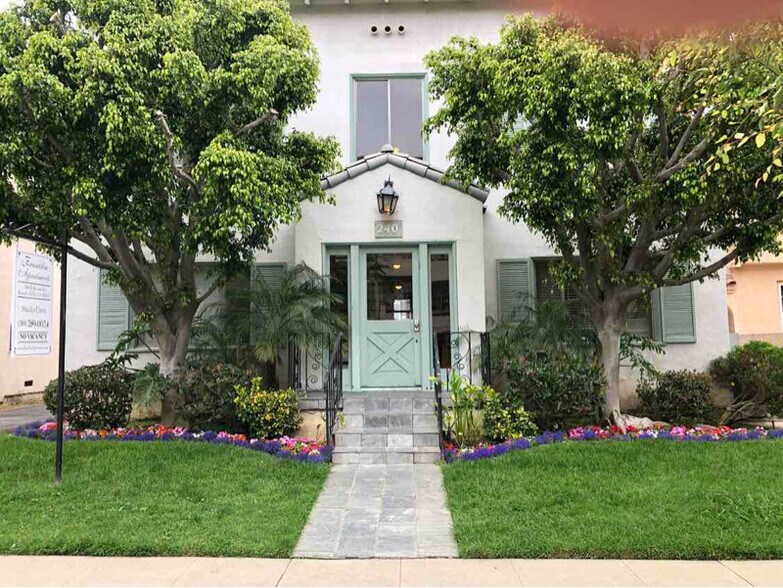 Primary Photo - 240 S Reeves Dr