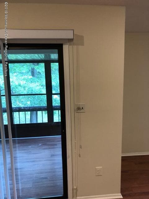 Building Photo - 171 Amberly Dr
