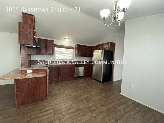 Primary Photo - 1016 Harshman St