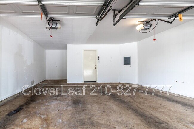 Building Photo - 108 Snowberry Dr