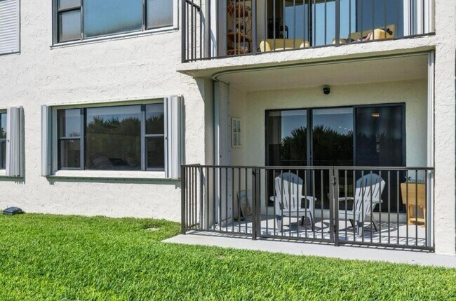 Building Photo - 9400 S Ocean Dr