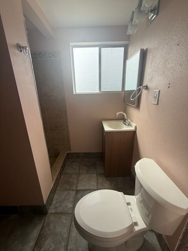 Building Photo - 357 Canyon Highlands Dr