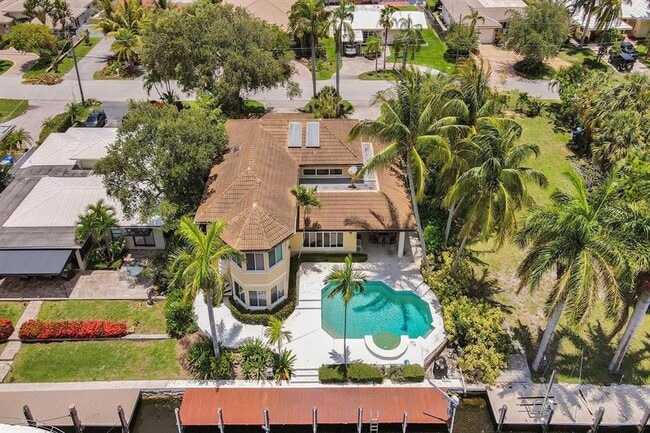 Building Photo - 2484 SE 12th St