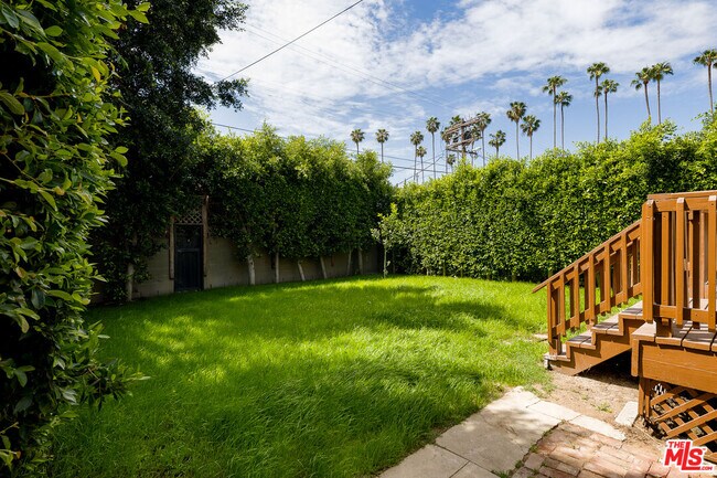 Building Photo - 2332 W 31st St