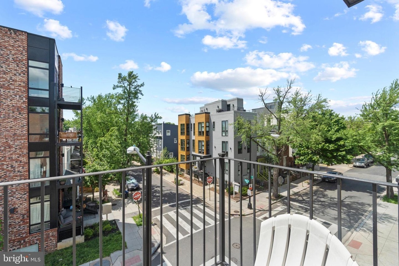 Balcony off of master bedroom - 655 16th St NE
