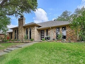 Building Photo - 2205 Timberwood