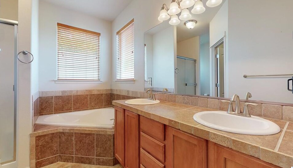 Building Photo - 301 S Quay St