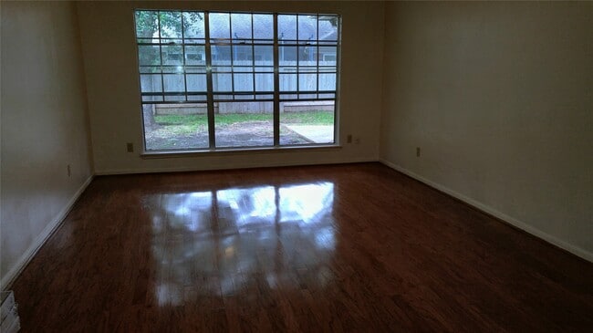 Building Photo - 22930 Indian Ridge Dr