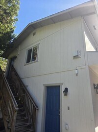 Building Photo - 3806 Jumpoff Joe Creek Rd