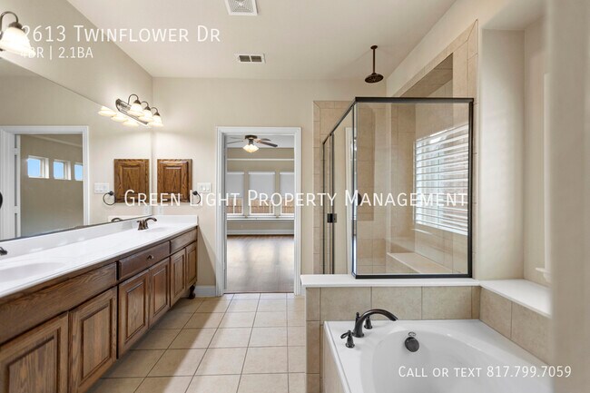 Building Photo - 2613 Twinflower Dr