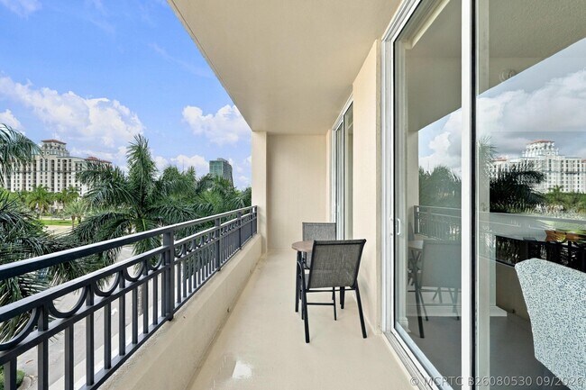 Building Photo - 550 Okeechobee Blvd