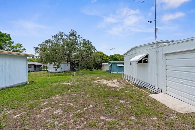 Building Photo - 7305 Score St