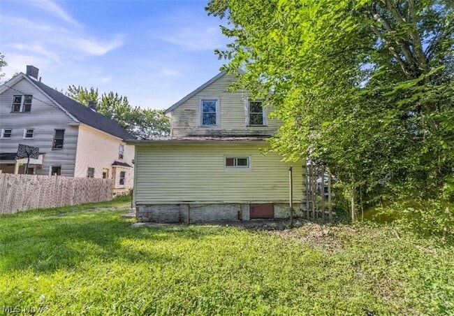Building Photo - 1753 E 30th St