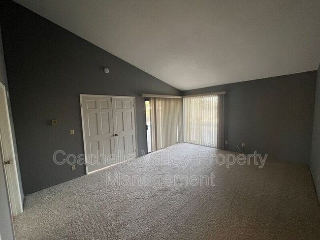 Building Photo - 36532 Vía Abeja