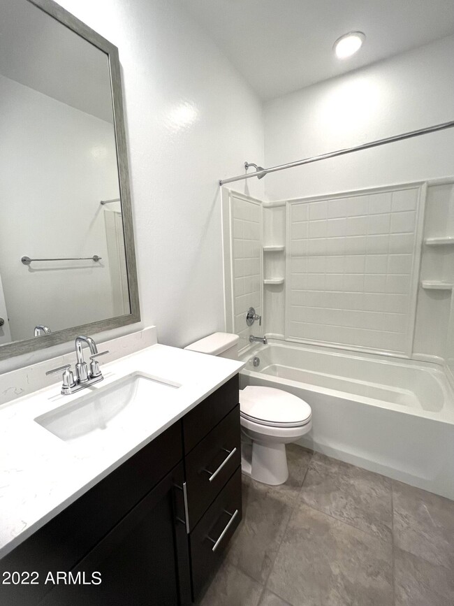 Building Photo - 16943 W Las Palmaritas Dr