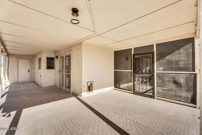 Building Photo - 25810 S Boxwood Dr