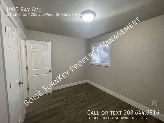 Building Photo - 1905 Ray Ave