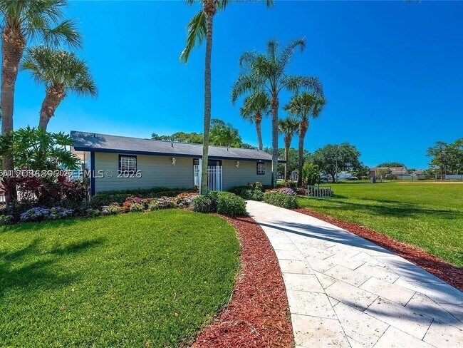 Building Photo - 5800 Rambler Rose Way