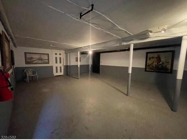 Building Photo - 1628 Valley St
