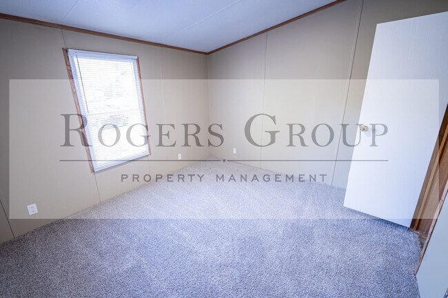 Building Photo - 156 Brunswick Ln