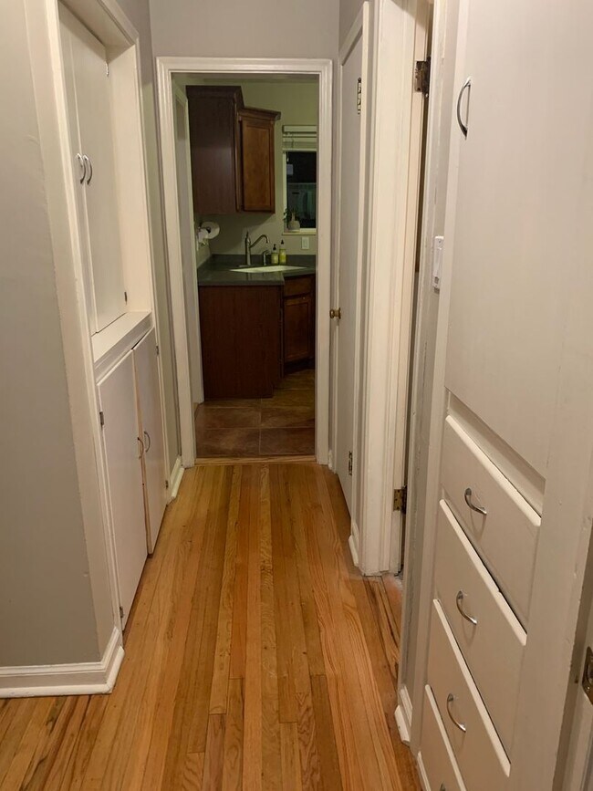 Building Photo - Gorgeous Home in Bountiful!