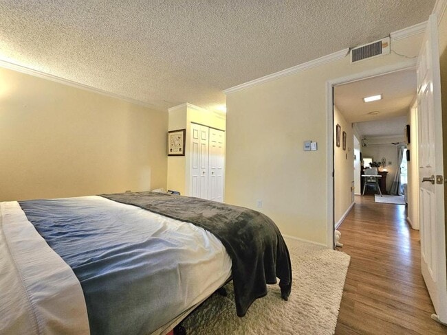 Building Photo - 7758 New Providence Dr