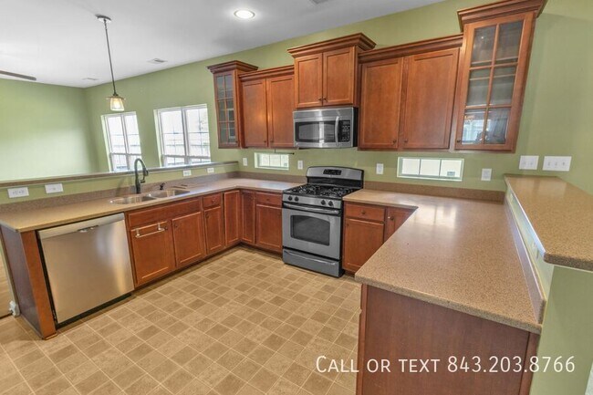 Building Photo - 512 Chaff Ln